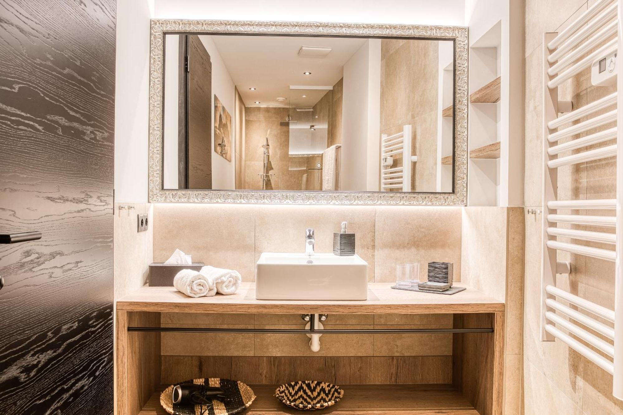 Exklusiv Und Elegantes Apartment In Der Residenz Silvretta - Inklusive Silvretta Card Premium See Exterior foto